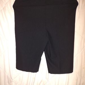Rafaella Comfort Shorts Womens Adult Size 12 Color Black Knee Length Stretch
